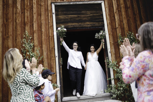 Brudpar vid Seglora kyrka, Skansen Foto: Sara Kollberg
