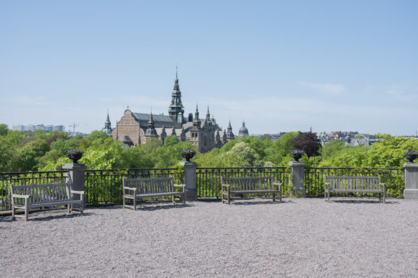 Utsikt mot Nordiska museet från Oscarsterassen på Skansen