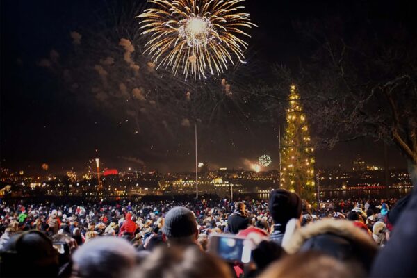 Fyrverkerier på nyårsafton på Skansens traditionsenliga nyårsfirande
