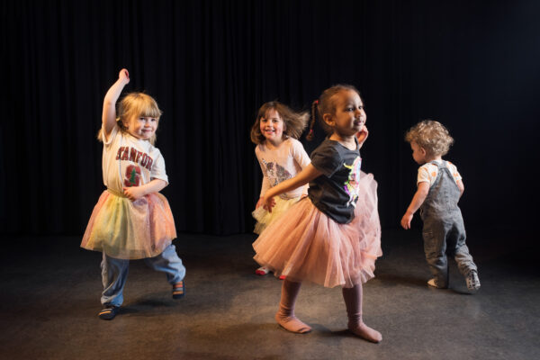 Dansa med Dansmuseet på Skansen. Foto: Dansmuseet
